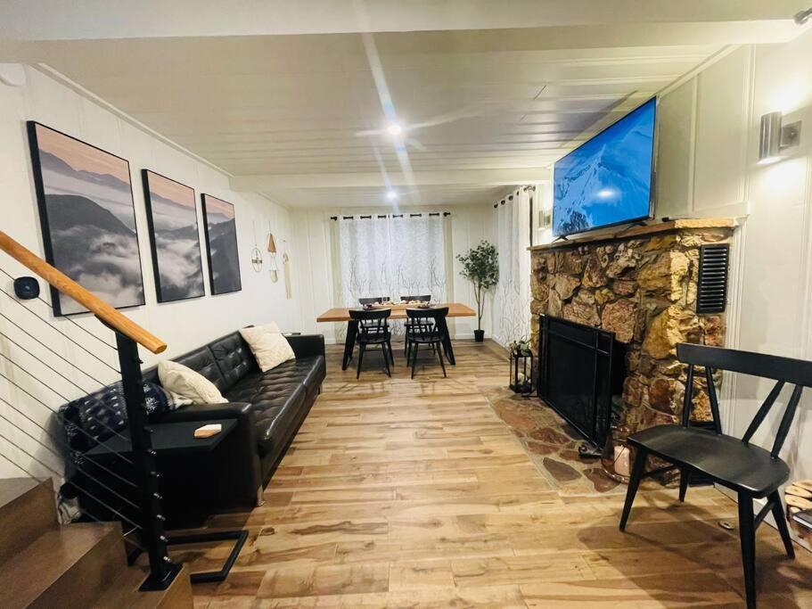 ביג בר לייק Sled-Ski Lakeside Village Cabin - Spa - Bbq - Firepit - Loft - Games מראה חיצוני תמונה